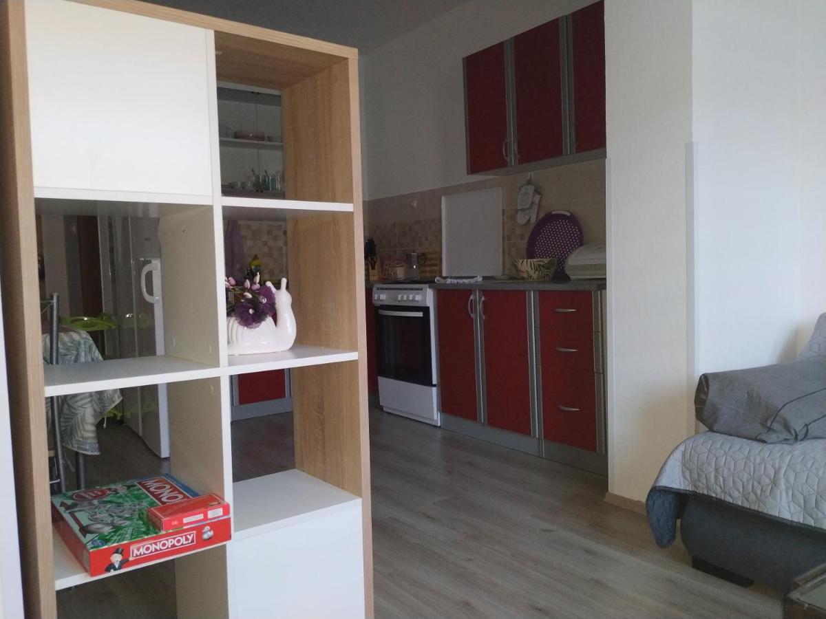 Apartments Zlatko Pula Bagian luar foto