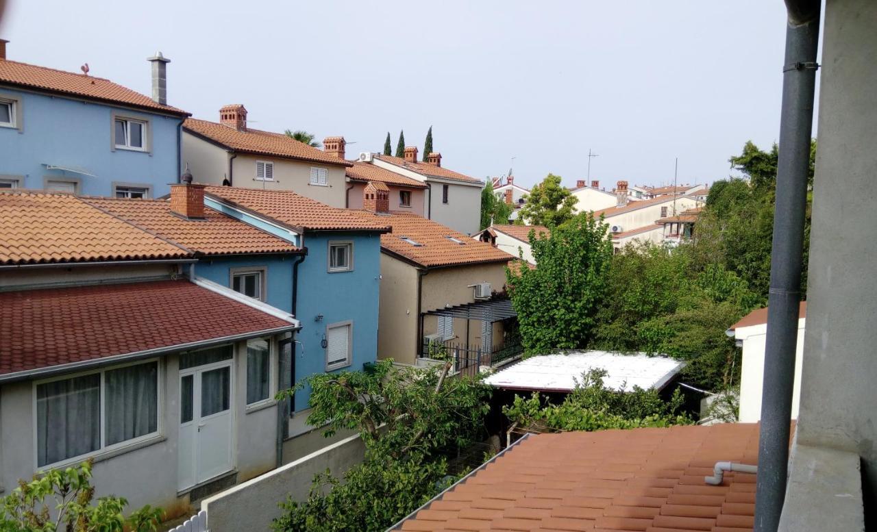 Apartments Zlatko Pula Bagian luar foto